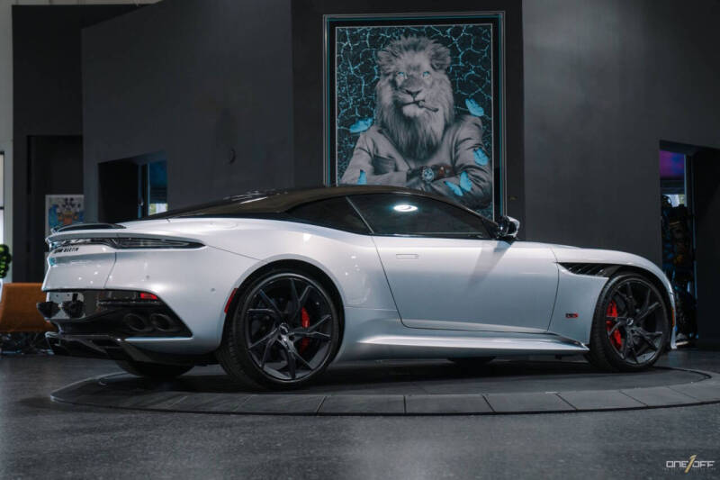 2019 Aston Martin DBS Superleggera