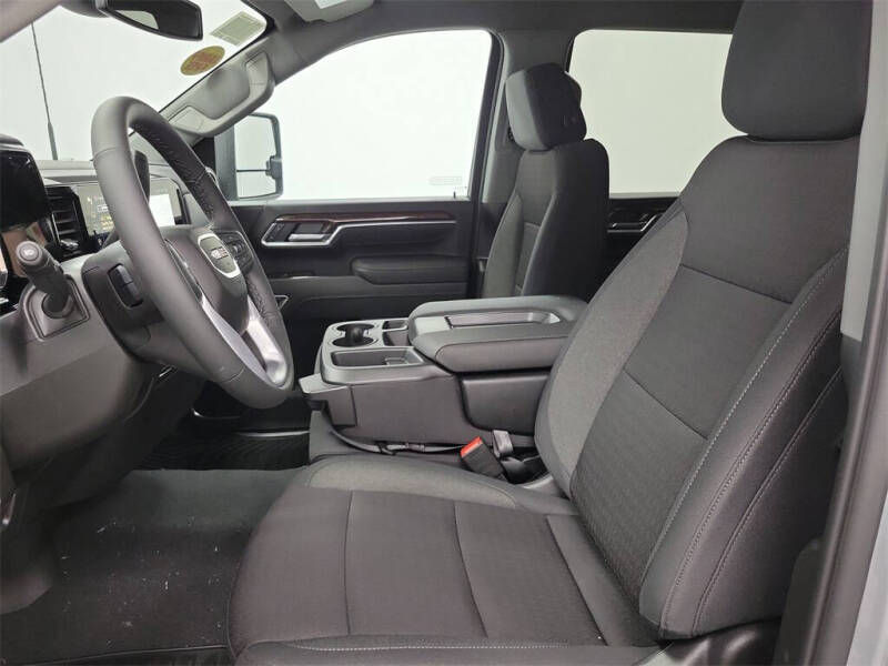 2025 GMC Sierra 2500HD