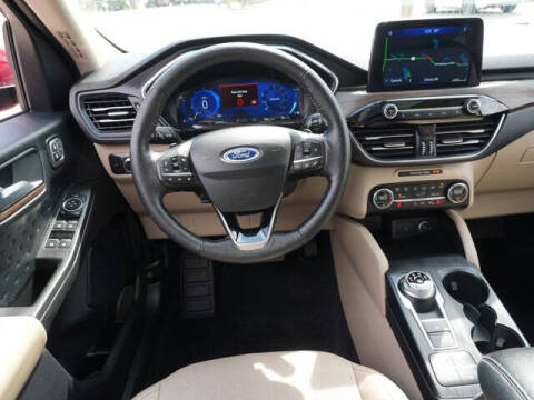 2020 Ford Escape Titanium