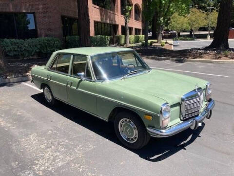 1973 Mercedes-Benz 220