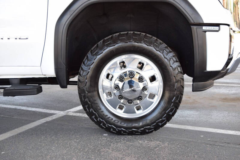 2024 GMC Sierra 3500HD Denali
