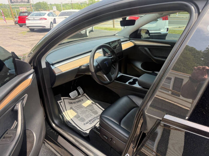 2023 Tesla Model Y Performance