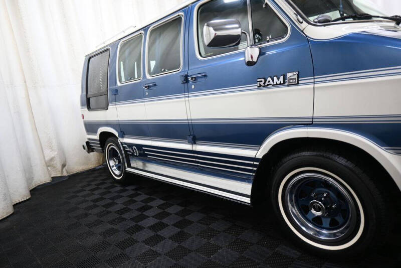 1987 Dodge Ram Van B150