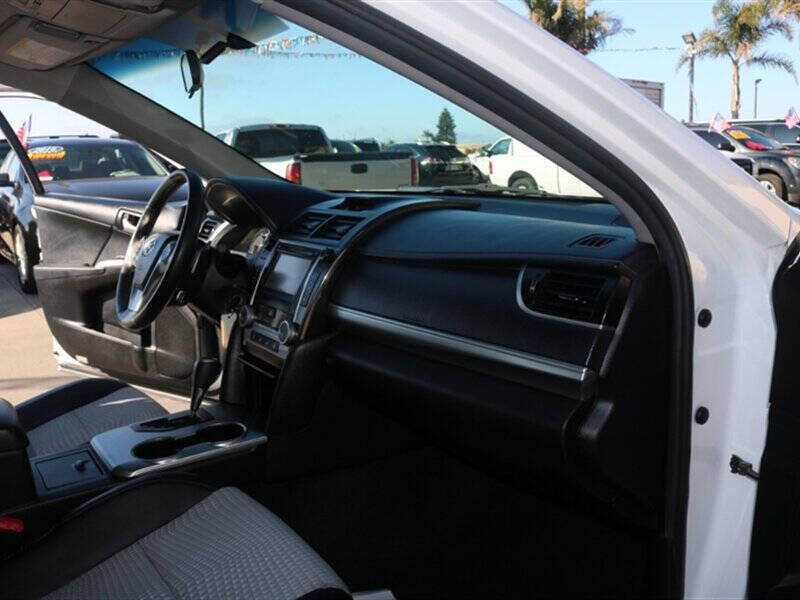 2013 Toyota Camry SE