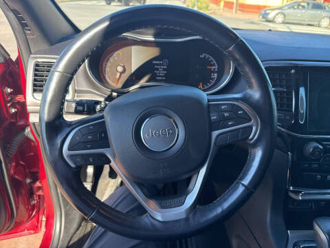 2019 Jeep Grand Cherokee Laredo