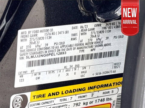 2023 Lincoln Navigator Standard