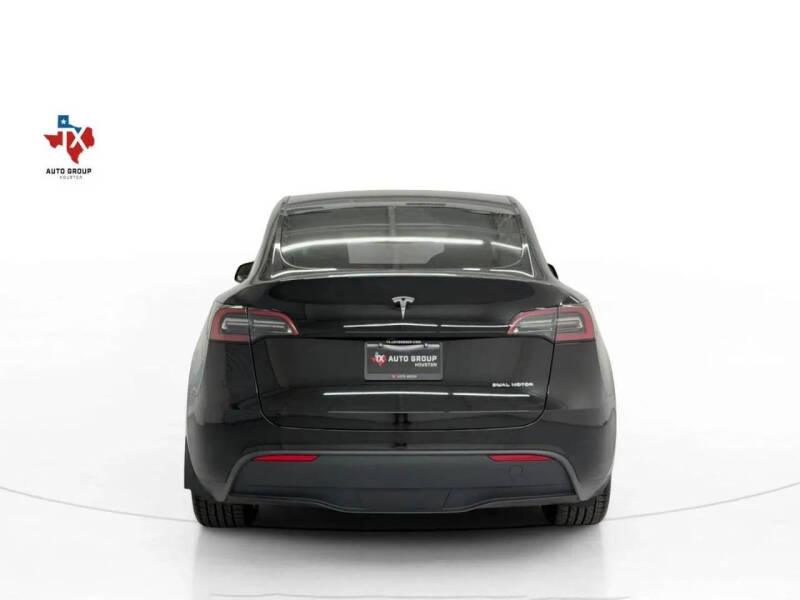 2024 Tesla Model Y Long Range