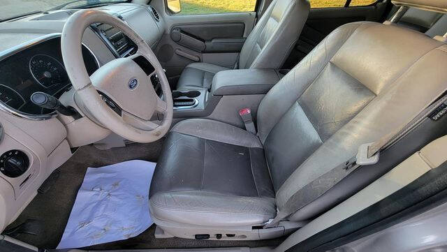 2006 Ford Explorer XLT