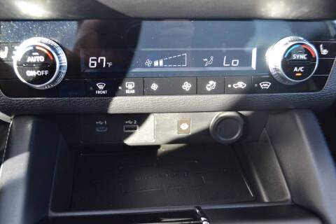 2023 Mitsubishi Outlander PHEV SE