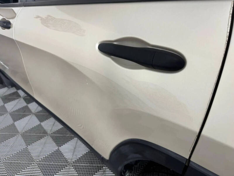 2015 Jeep Cherokee Sport