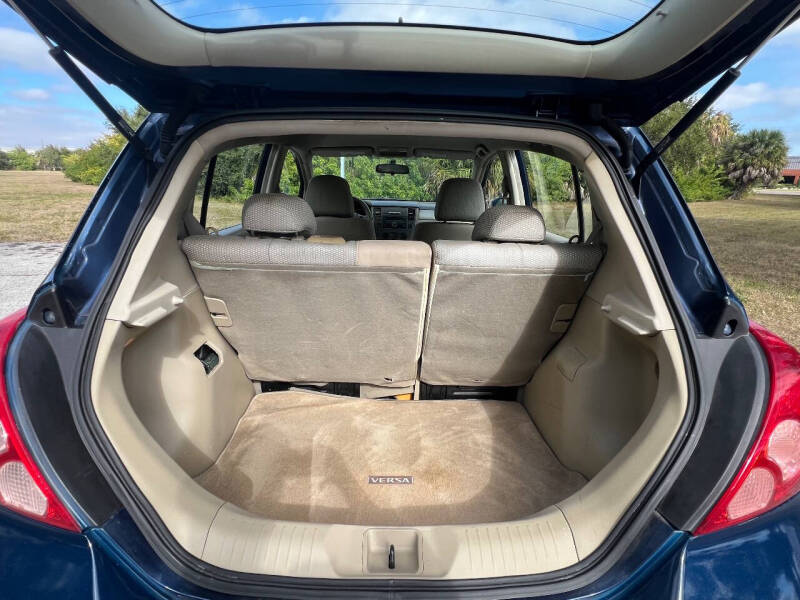 2007 Nissan Versa 1.8 SL