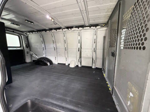 2017 Chevrolet Express 2500