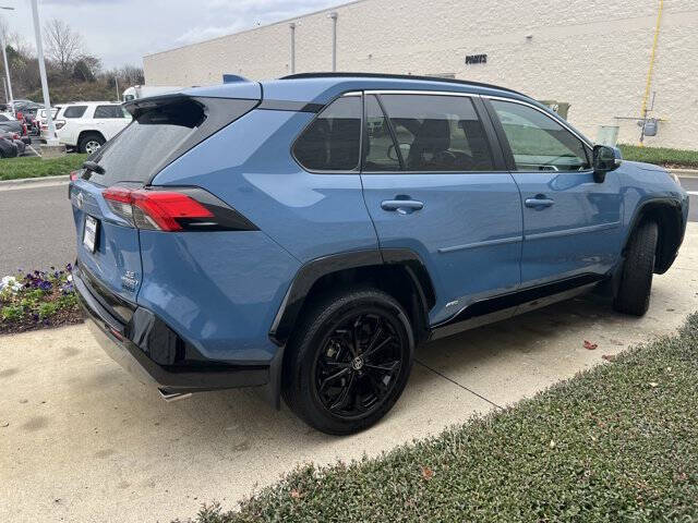2023 Toyota RAV4 Hybrid SE