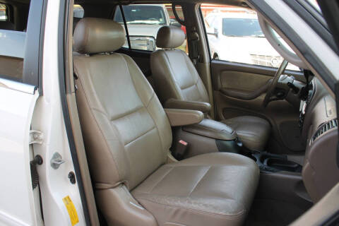 2002 Toyota Sequoia SR5