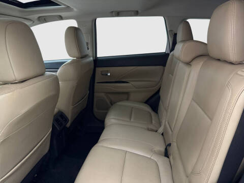 2019 Mitsubishi Outlander SE