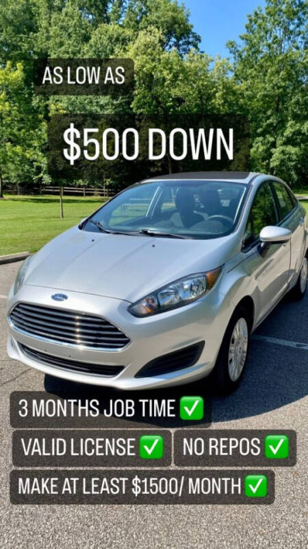 2016 Ford Fiesta S's photo