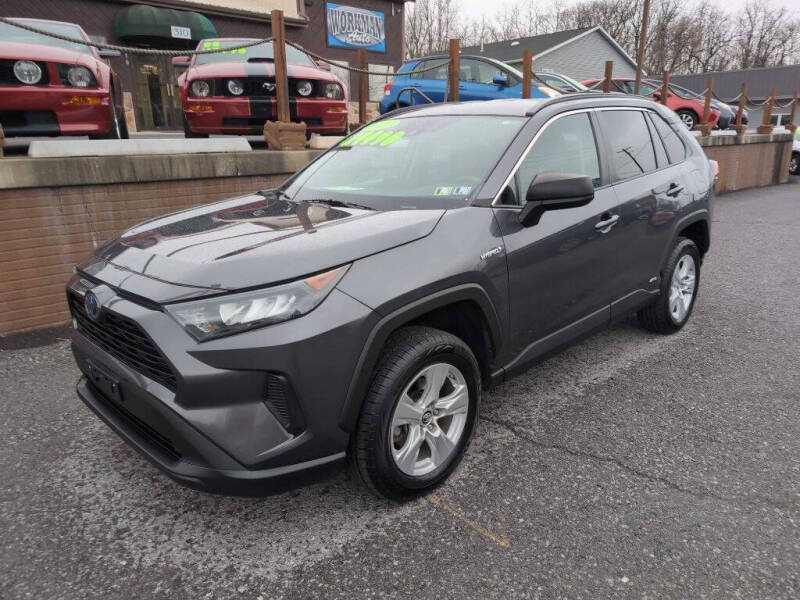 2020 Toyota RAV4 LE