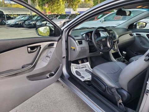 2013 Hyundai Elantra Coupe SE