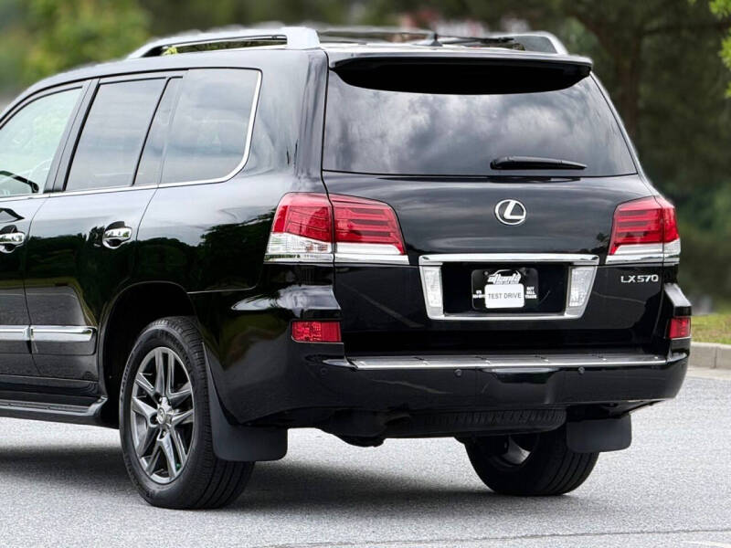 2015 Lexus LX 570