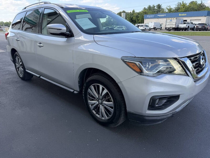 2018 Nissan Pathfinder SL