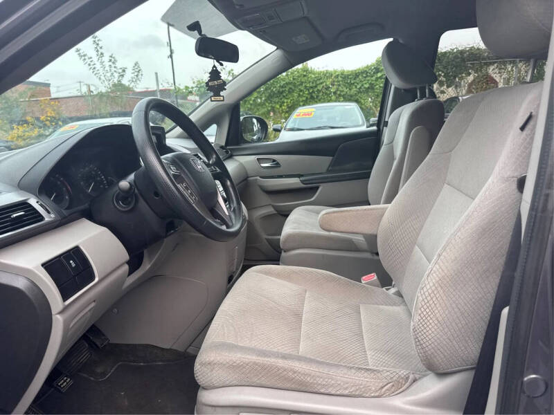 2015 Honda Odyssey LX