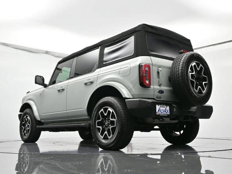 2024 Ford Bronco Outer Banks