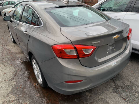 2018 Chevrolet Cruze for sale at UNION AUTO SALES in Vauxhall NJ