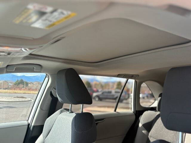 2019 Toyota RAV4 Hybrid XLE