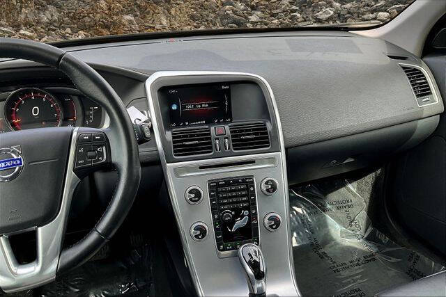 2017 Volvo XC60 T6 Dynamic