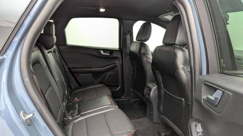 2025 Ford Escape ST-Line Select