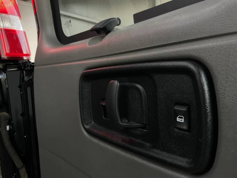 2019 Chevrolet Express LS 3500