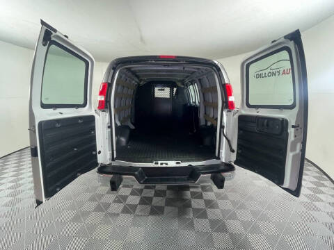 2023 GMC Savana 2500