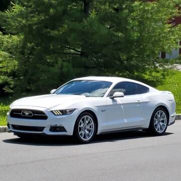 2015 Ford Mustang for sale at R & R AUTO SALES in Poughkeepsie NY