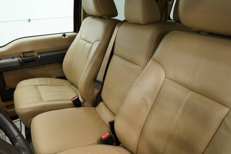 2011 Ford F-350 Super Duty Lariat