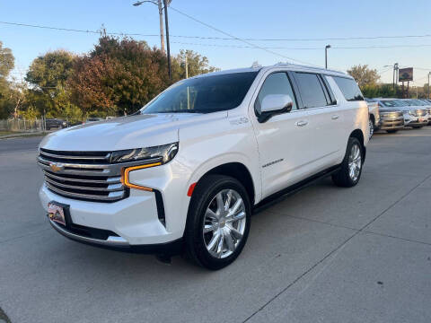 2021 Chevrolet Suburban for sale at Azteca Auto Sales LLC in Des Moines IA