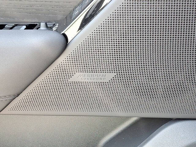 2026 Land Rover Range Rover Velar P250 Dynamic SE