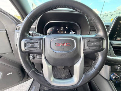 2022 GMC Yukon XL SLT