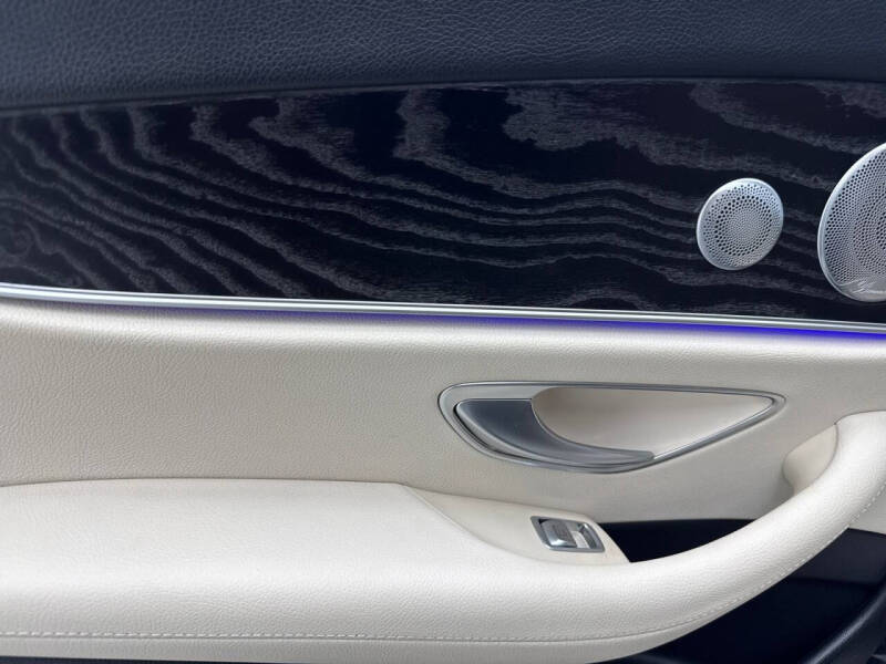 2019 Mercedes-Benz E-Class E 300