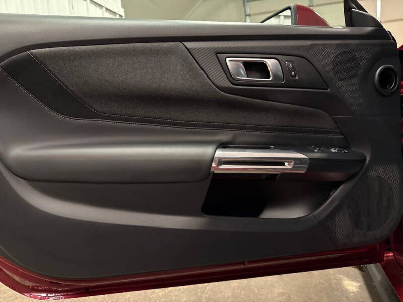 2025 Ford Mustang EcoBoost