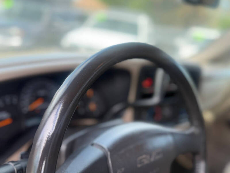 2006 GMC Sierra 2500HD SL1