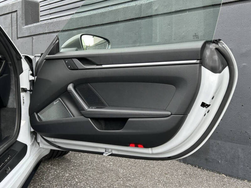 2024 Porsche 911 Carrera T