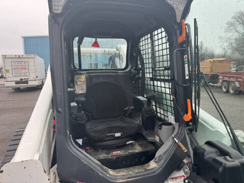 2022 Bobcat T870