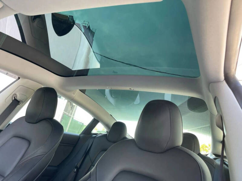 2020 Tesla Model 3 Standard Range Plus