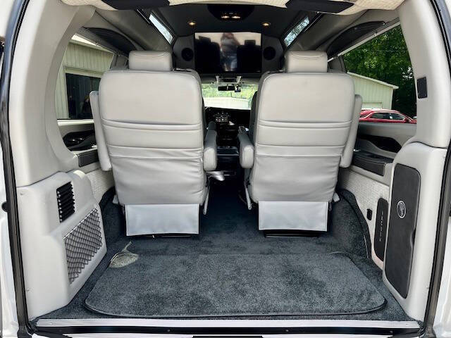 2023 Chevrolet Express 2500
