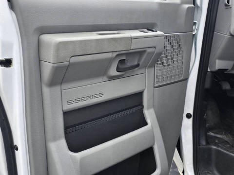 2025 Ford E-Series