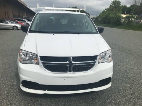 2013 Dodge Grand Caravan for sale at Bob's Motors in Washington DC