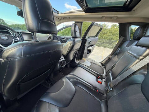 2018 Jeep Cherokee Latitude Plus