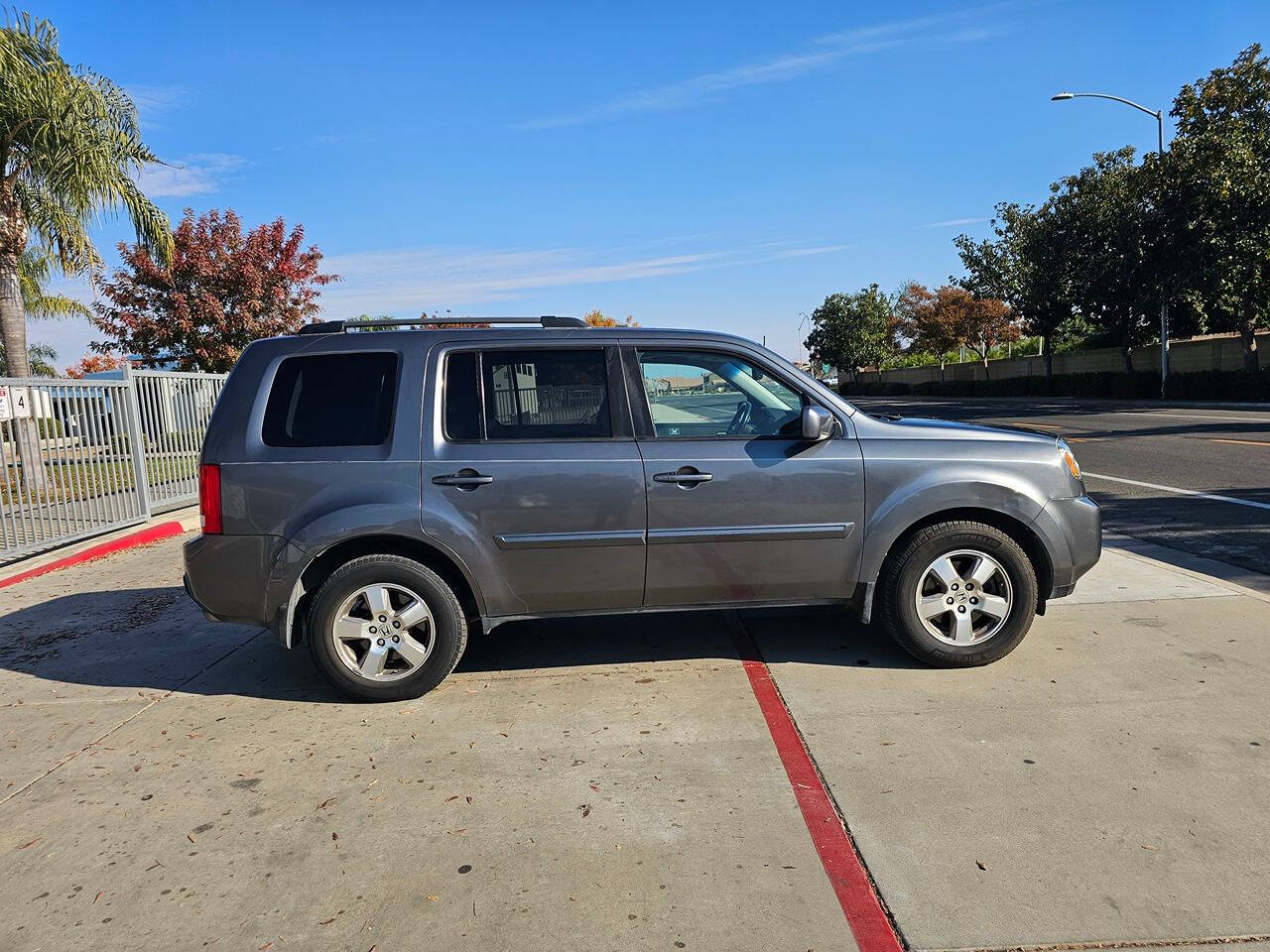 2011 Honda Pilot for sale at SPEED VALLEY MOTORS in Sanger, CA