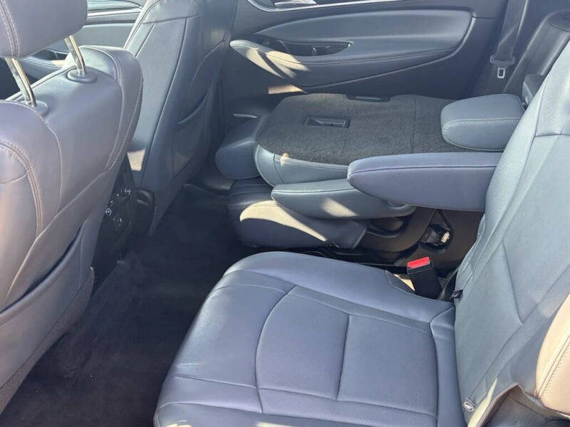 2020 Buick Enclave Essence