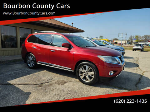 2015 Nissan Pathfinder for sale at Bourbon County Cars in Fort Scott KS